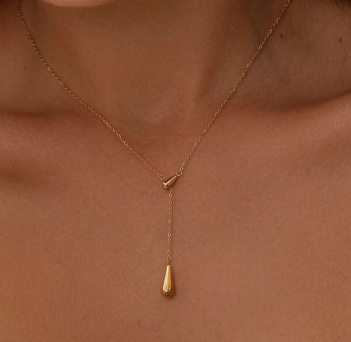 Droplet Pendant Necklace